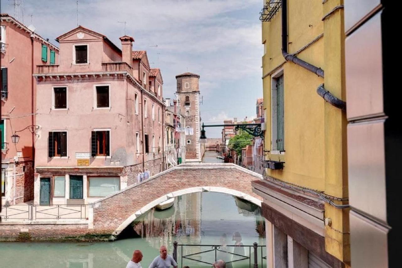 Appartamento Heart Of Biennale Venezia Esterno foto